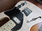 Telecaster Thinline Bakelite Maple Top